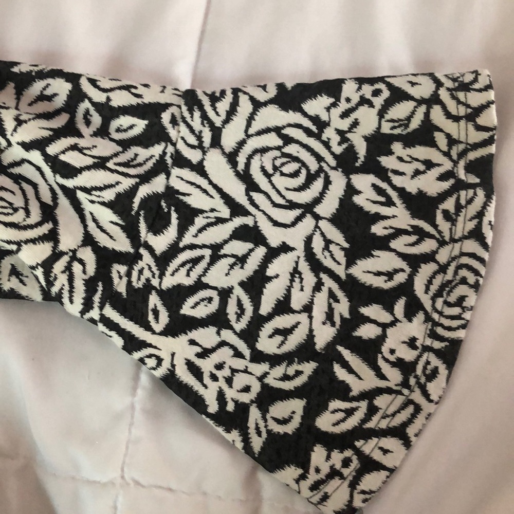 Rose Pattern Madison Dress - Picture 4 of 7